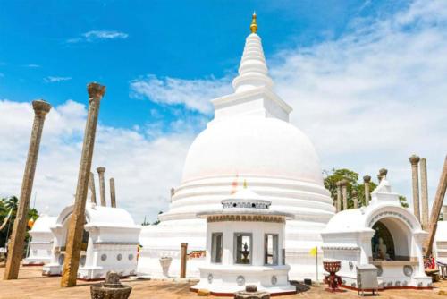 www.exoticislandtours.com Anuradhapura 13
